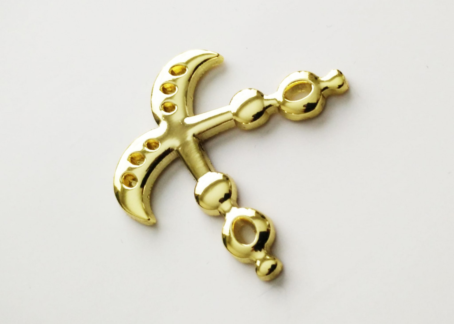 AKOFENA HEROISM Gold